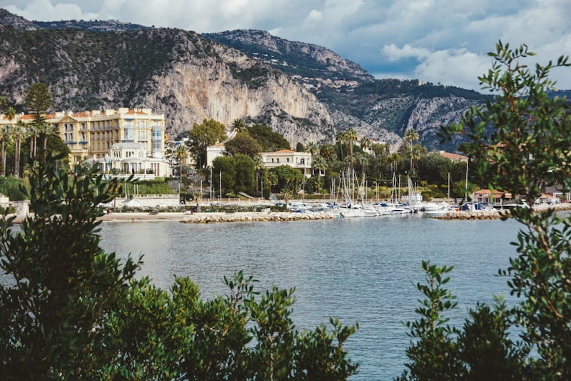 French Riviera yacht charter