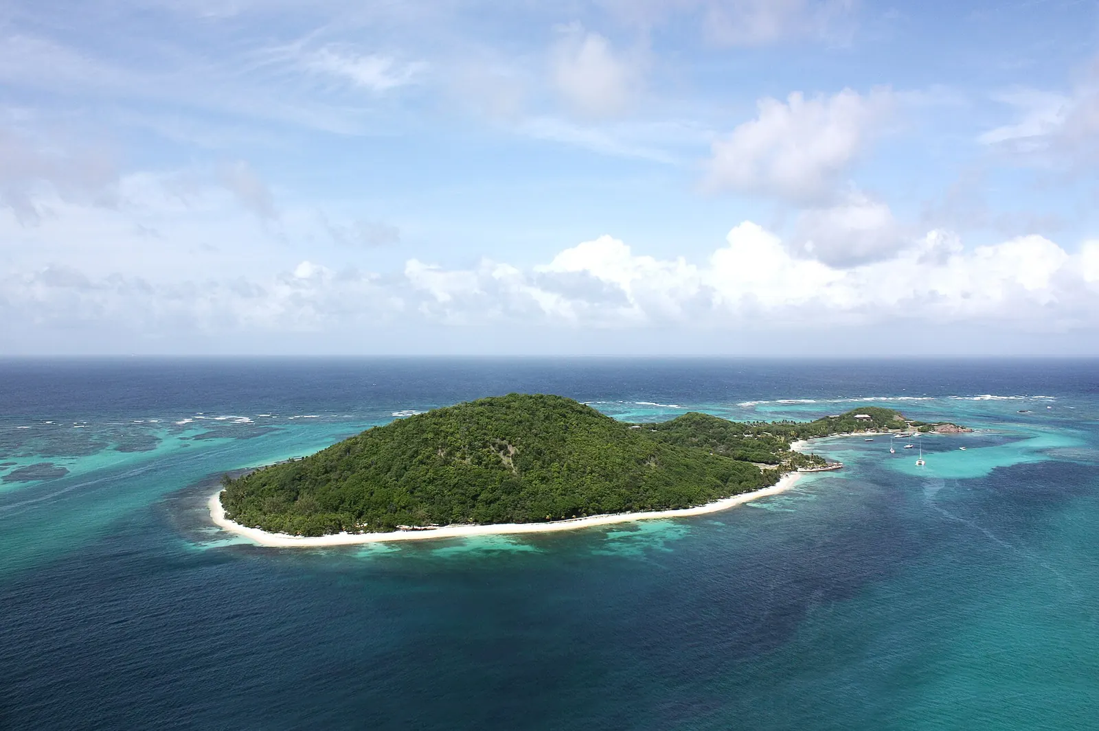 Grenadines yacht charter destination